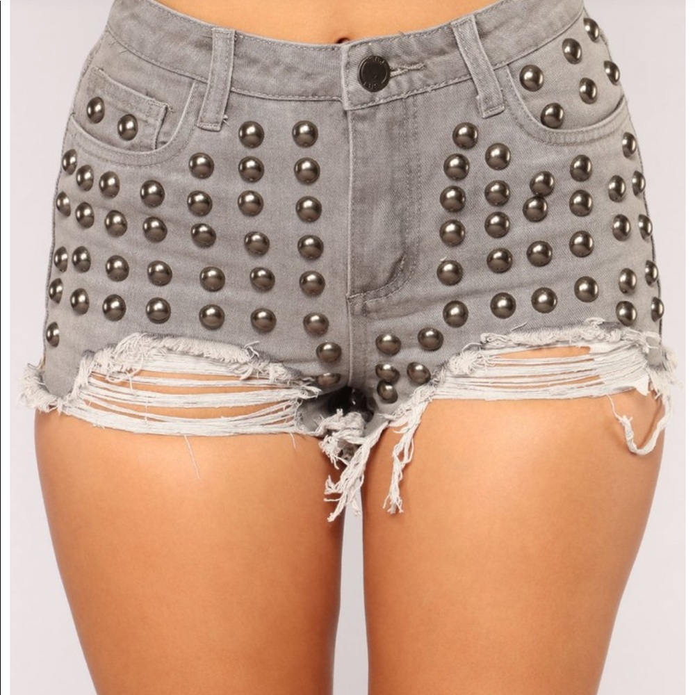 Mini shorts embellished studs